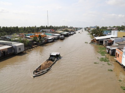 Các tỉnh miền Tây bắt đầu ứng phó hạn, mặn